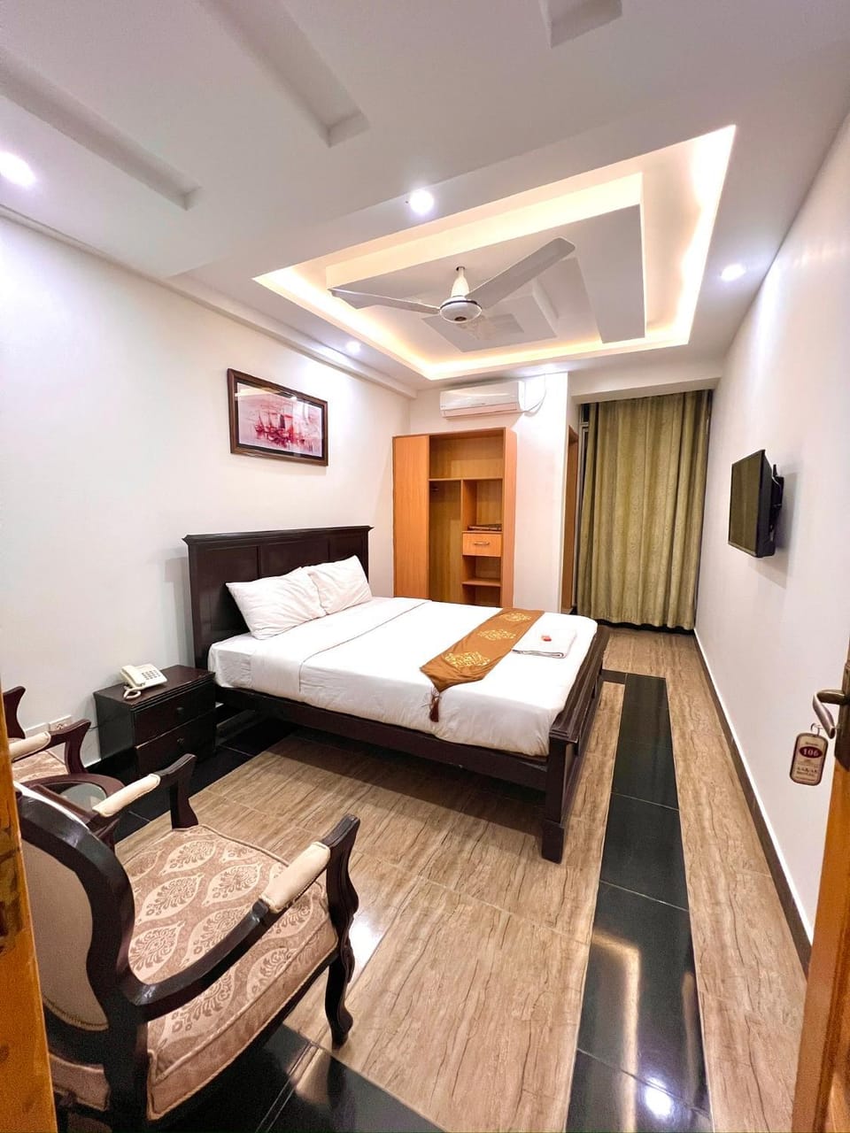 AAKAS Hotel & Restaurant Hotel in Pakistan