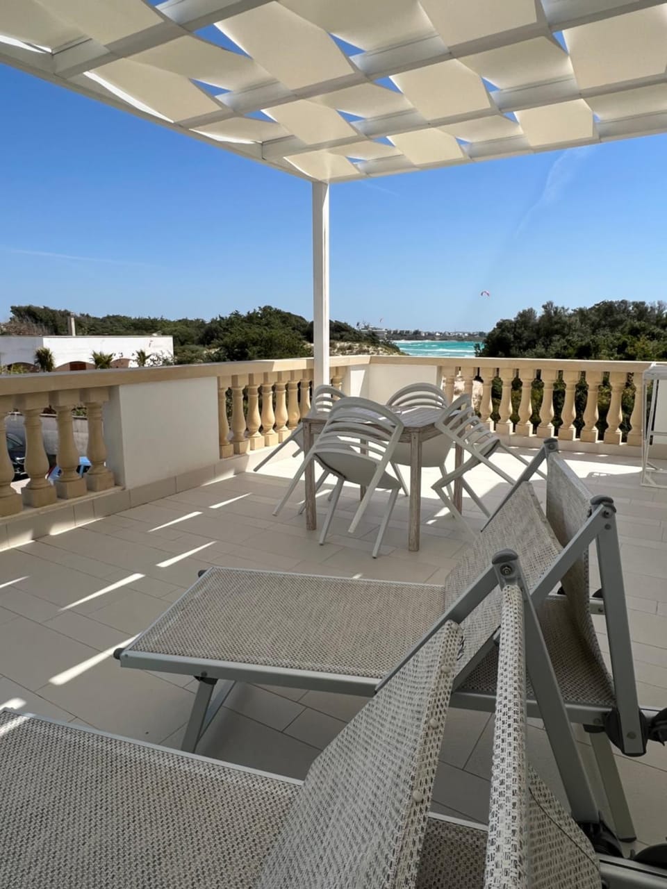 Natural landscape, View (from property/room), Balcony/Terrace, Landmark view, sunbed