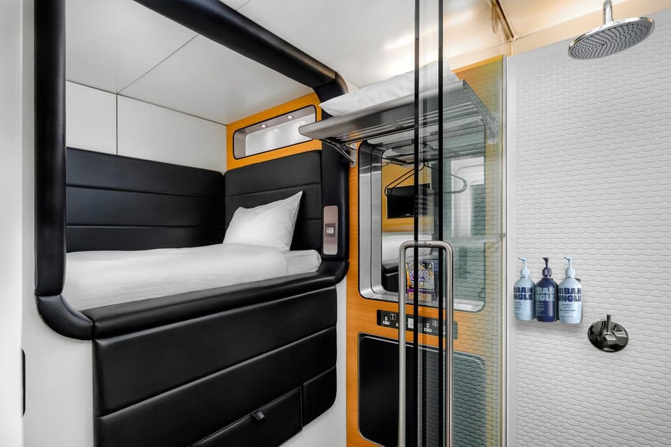 Bed, Bathroom, Bedroom, bunk bed