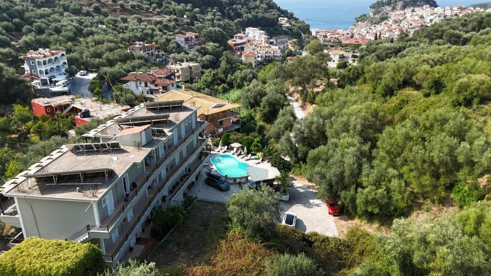 Property building, Neighbourhood, Natural landscape, City view, Mountain view, Swimming pool, Parking