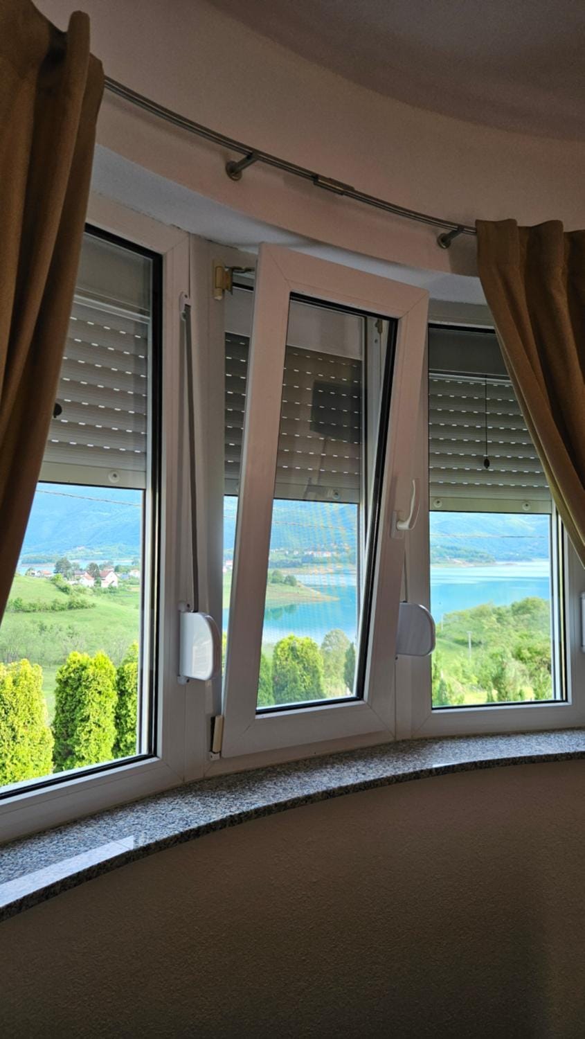 Rooms & Apartment Jozić Bed and Breakfast in Federation of Bosnia and Herzegovina