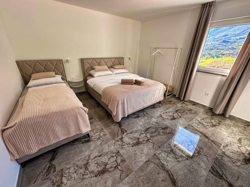 Rooms & Apartment Jozić Bed and Breakfast in Federation of Bosnia and Herzegovina