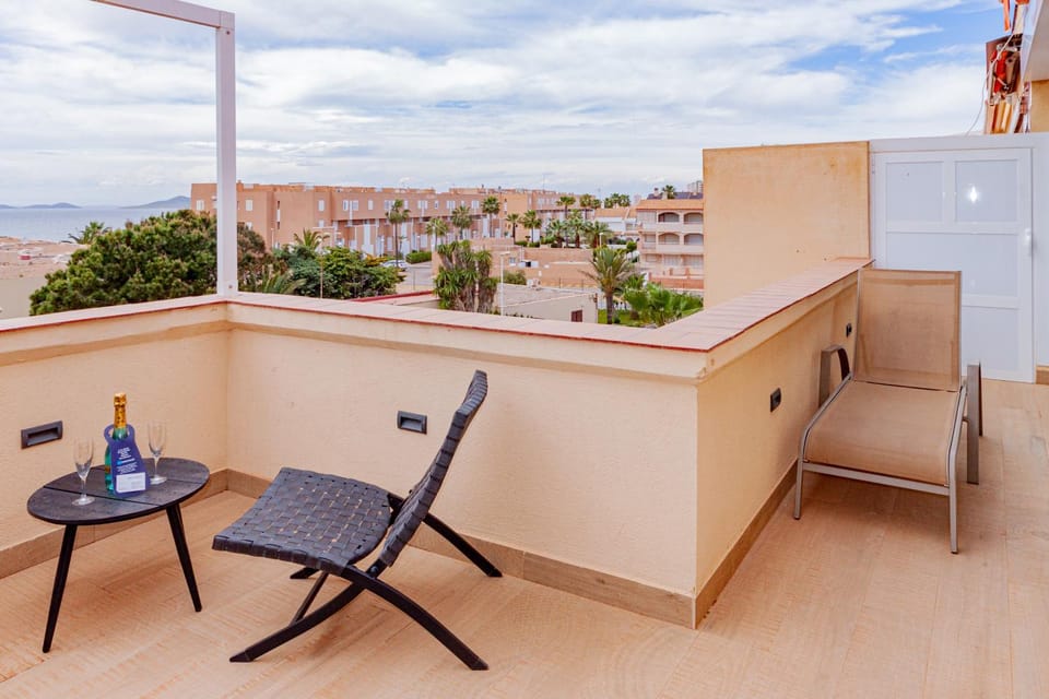 Balcony/Terrace, Garden view, Sea view