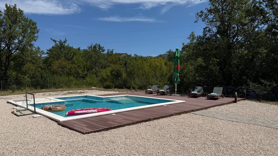 Private Villa Bonaventura with Pool & Jacuzzi & BBQ for Families & Groups near Split Villa in Split-Dalmatia County