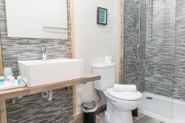 Shower, Toilet, Bathroom