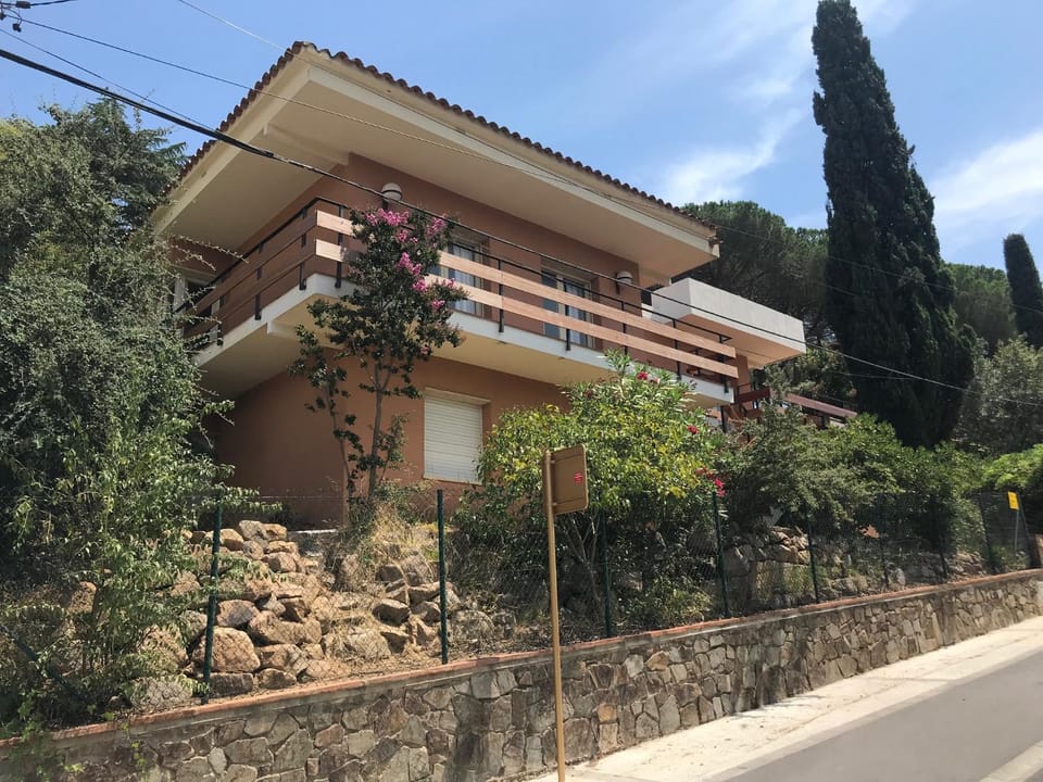 9 Carrer Llorer Villa in Baix Empordà