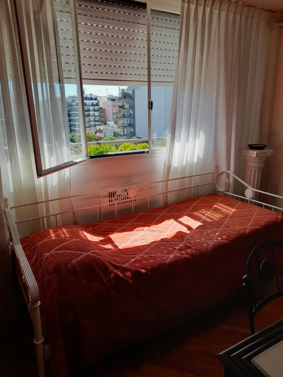 Hermoso, cómodo equipado Aire, Luz y sol a 300 mts del Hosp Italiano Apartment in Buenos Aires