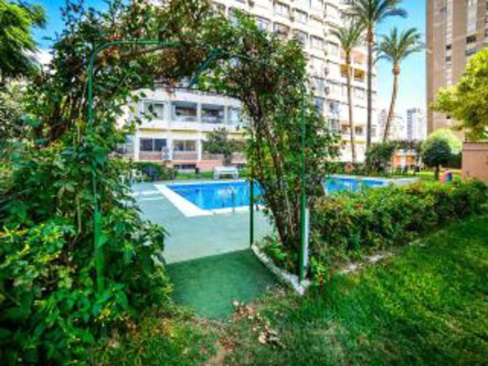 PLAYA LEVANTE-3 HAB-Apt, Alhambra, AIRE ACOND, PISCINA-WIFI-máximo 5 adul-1 niño ,-NO ACEPT, JOVENES- Parking 10eur día Apartment in Benidorm
