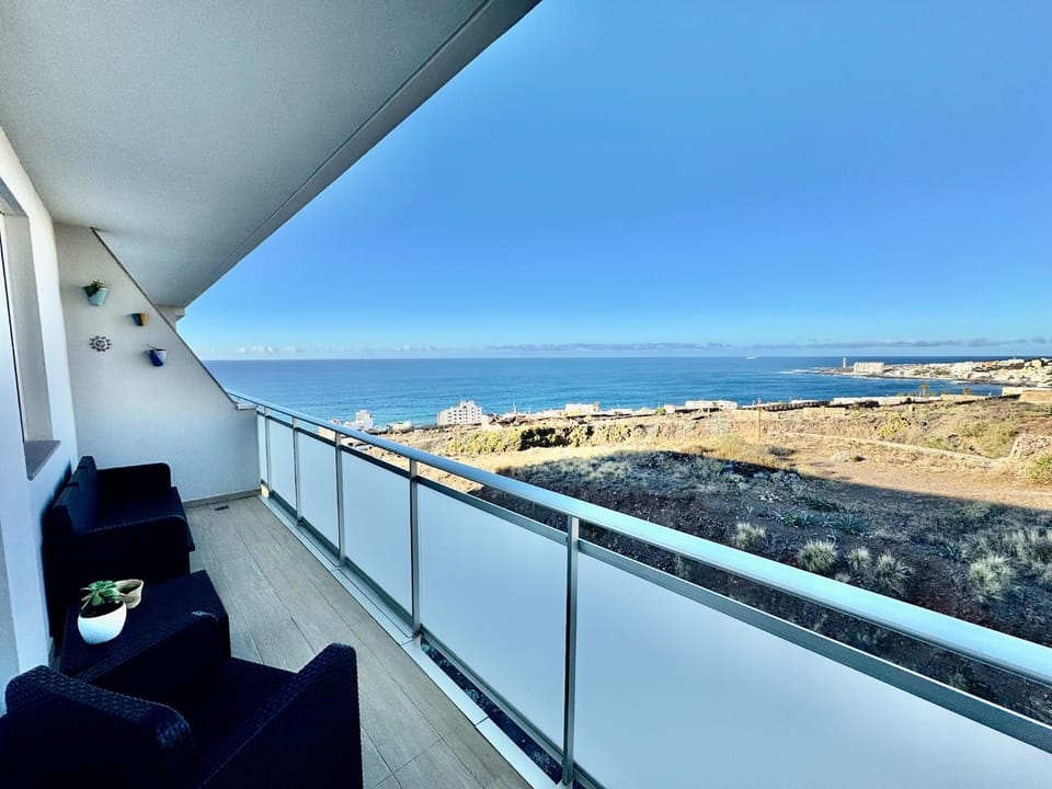 El ático Parosa 'con vistas al mar' Apartment in Canary Islands