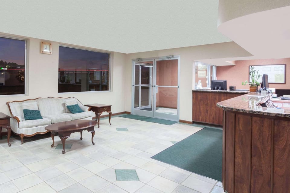 Lobby or reception, On site