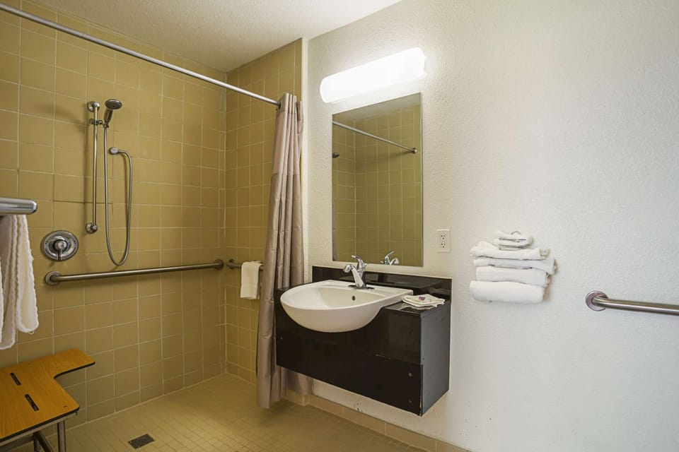 Shower, Bathroom, Photo of the whole room, On site, ADAM