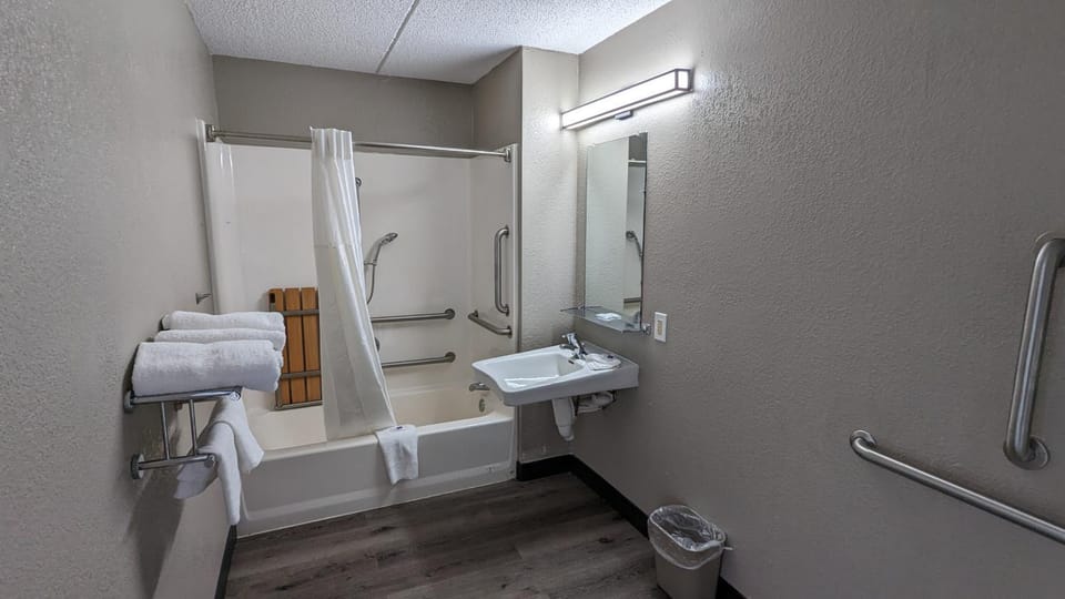 Shower, Bathroom, Bath