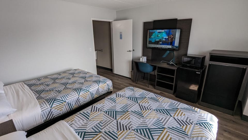 TV and multimedia, Bedroom, wardrobe