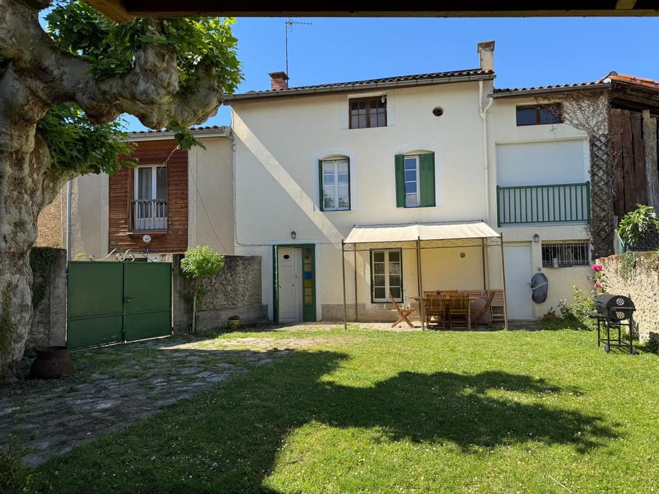Property building, Garden view