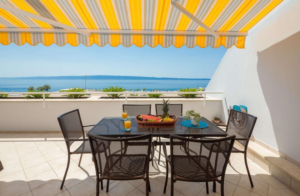 Luxury Seaside Apartment Amphora Apartment in Split