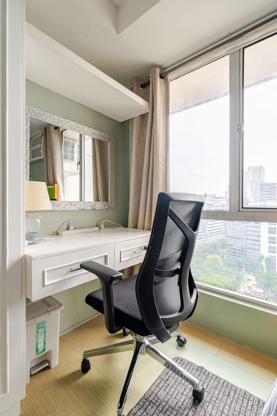 Cebu IT Park studio walking distance to everything 2016 Apartment in Lapu-Lapu City