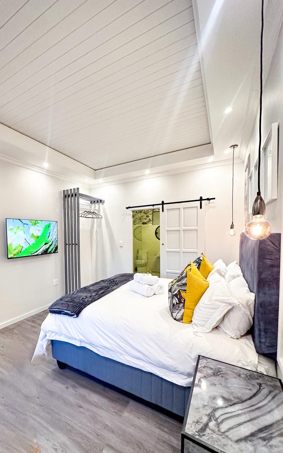Spacube Luxury Suites and Spa Bed and Breakfast in Pretoria