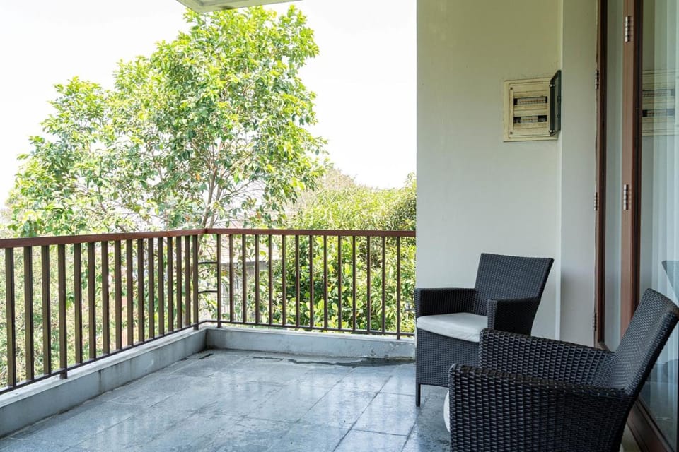 Jasmine Cozy Villa 3 Bedrooms With a Private Heated Swimming Pool and a Billiard Table Villa in Bandung