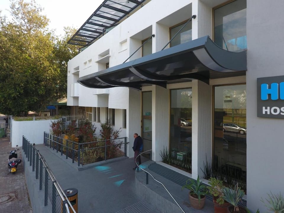 Property building, Facade/entrance