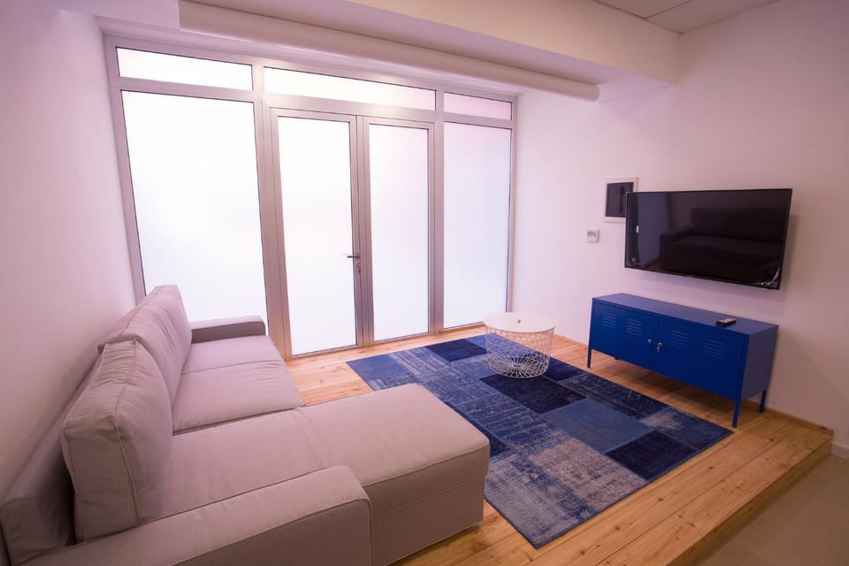 TV and multimedia, Living room, Photo of the whole room, Seating area