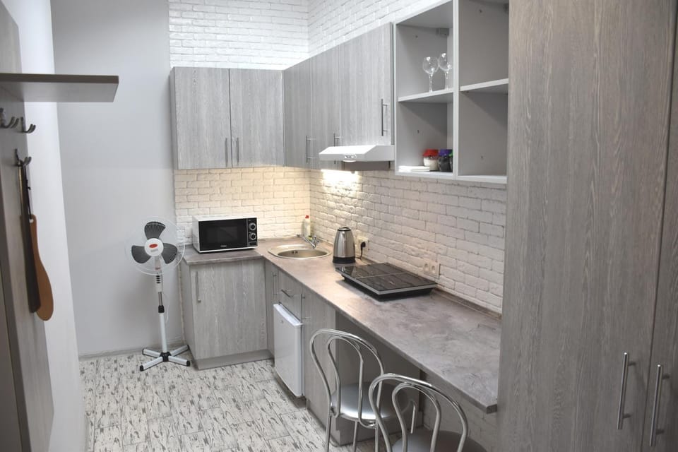 Kitchen or kitchenette, Photo of the whole room, Dining area
