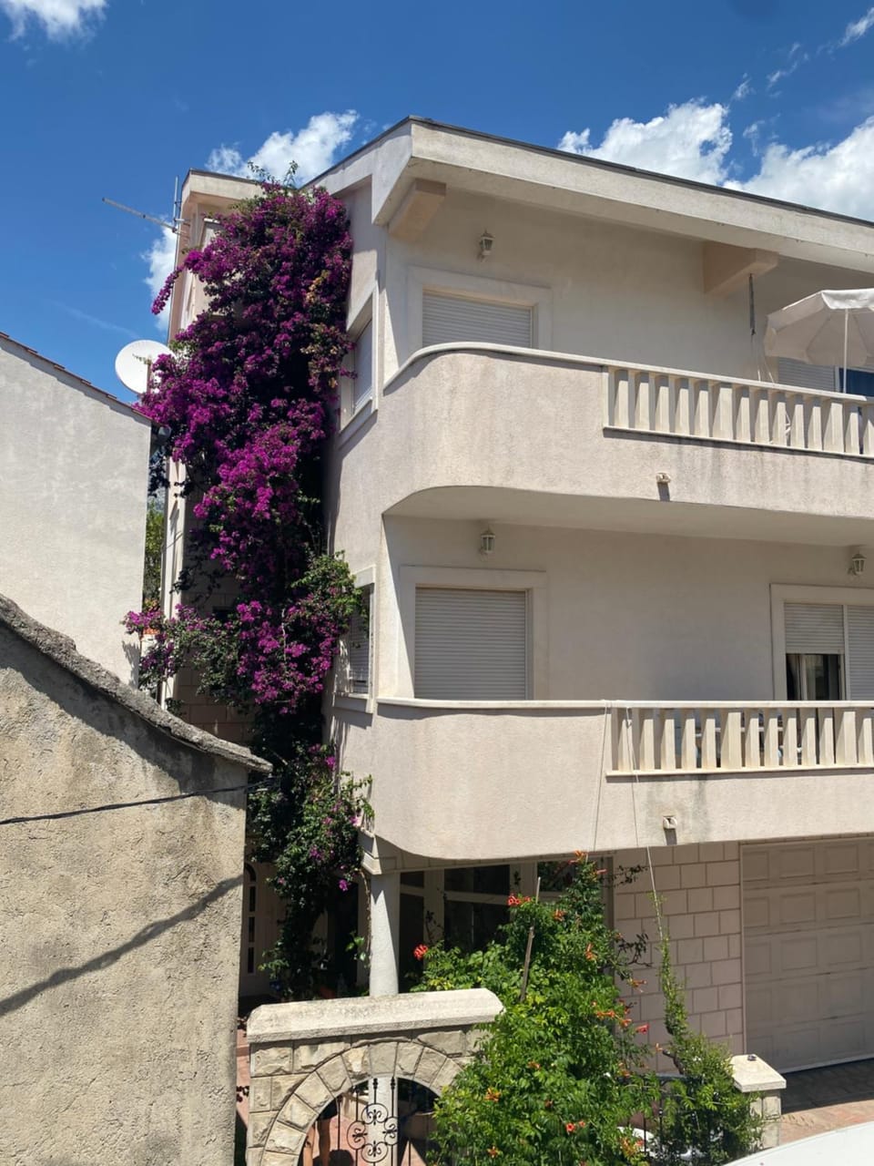 Apartmani IvaMia Bed and Breakfast in Makarska