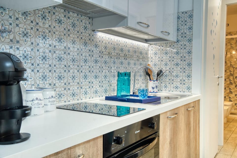 Coffee/tea facilities, Kitchen or kitchenette