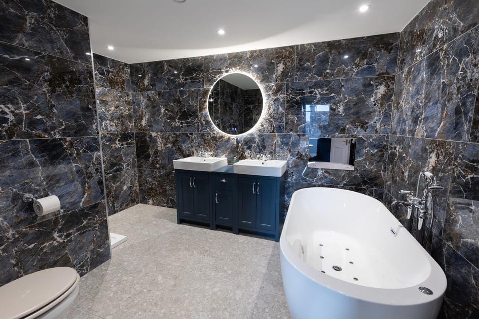 Bathroom, Bath