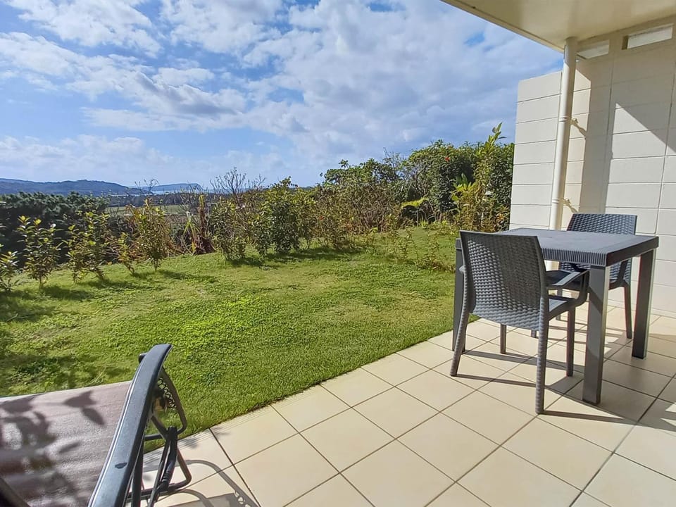 Balcony/Terrace, Garden view