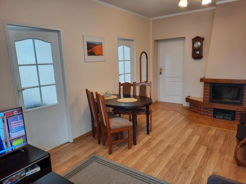 Apartament na Skarpie Apartment in Lower Silesian Voivodeship