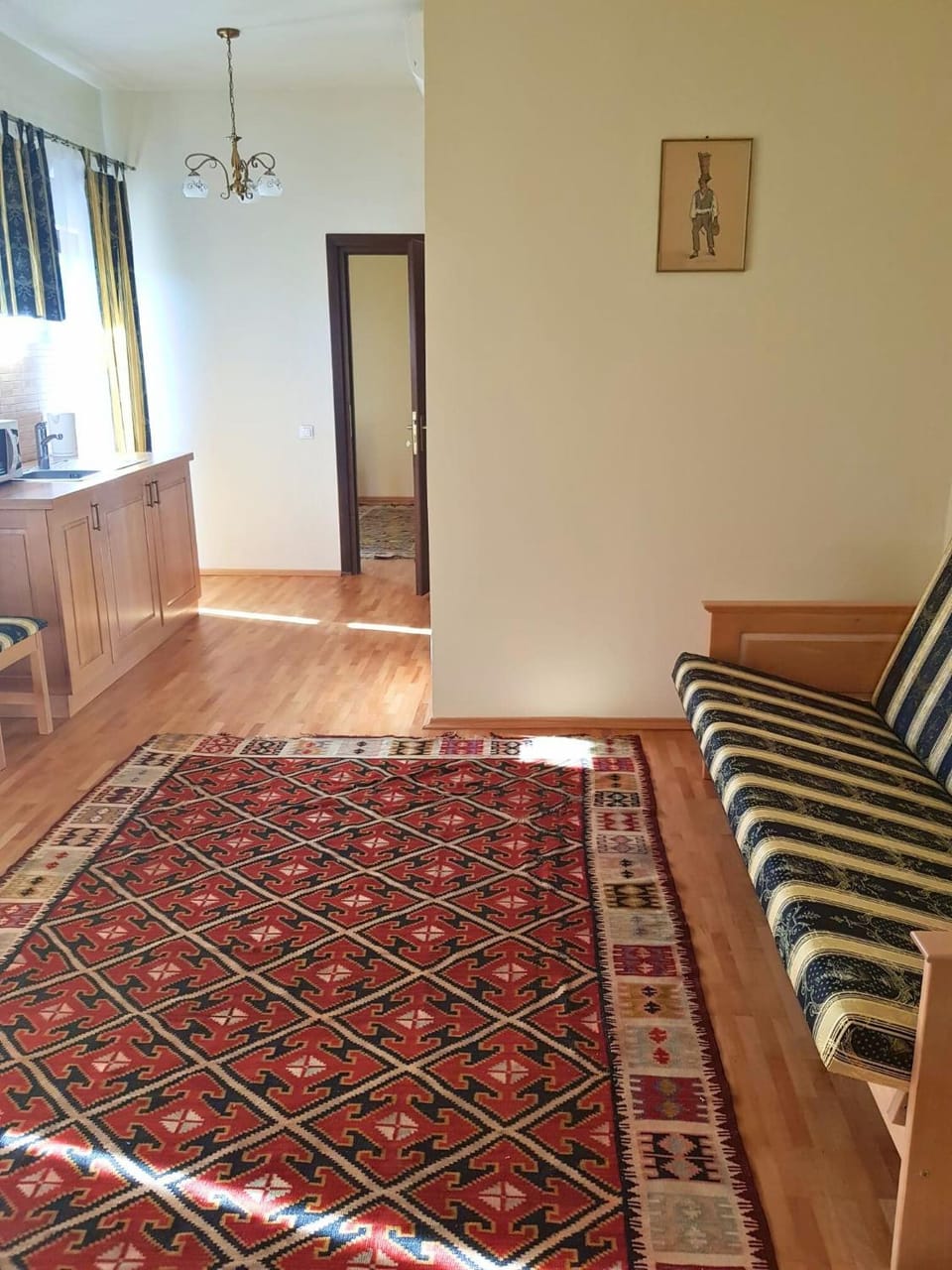 Living room, Photo of the whole room