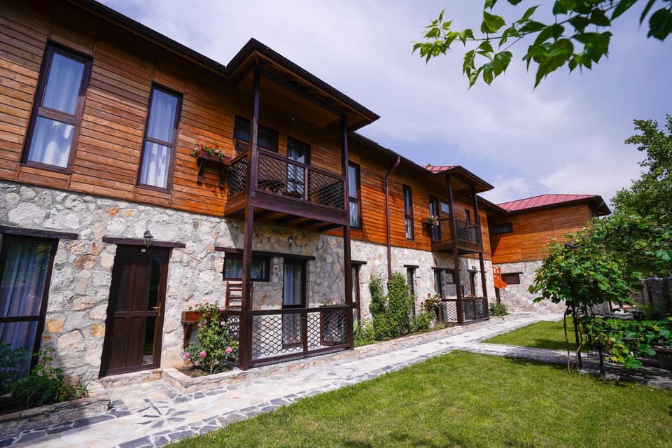 Property building, Day, Garden, Garden