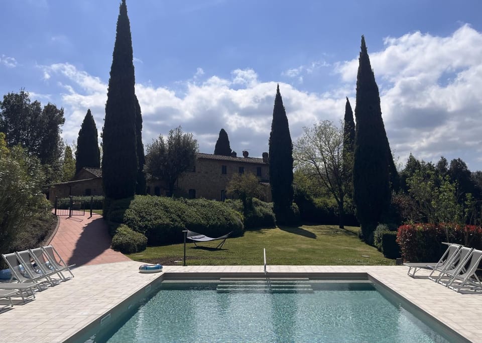 Podere Fignano, holiday home - apartments renovated 2024 - new swimming pool Country House in Tuscany