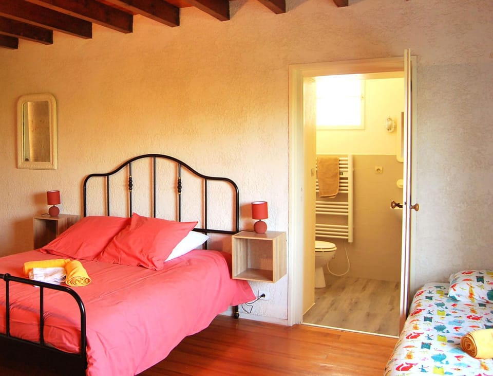 Bed, Bathroom, Bedroom
