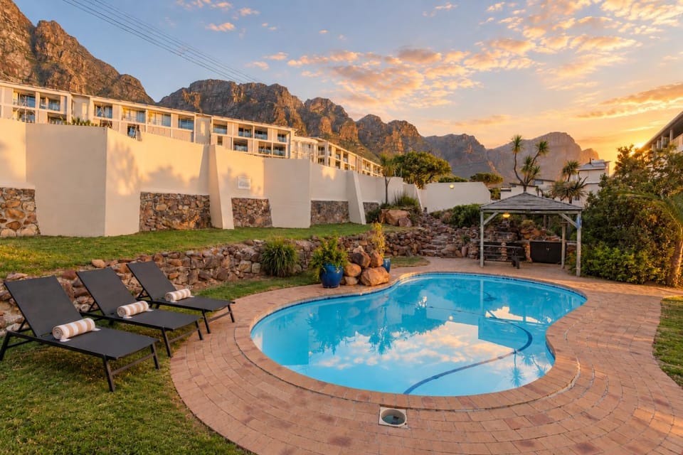 Natural landscape, Garden, Mountain view, Swimming pool, sunbed
