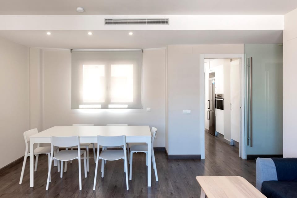 Living room, Dining area, air conditioner