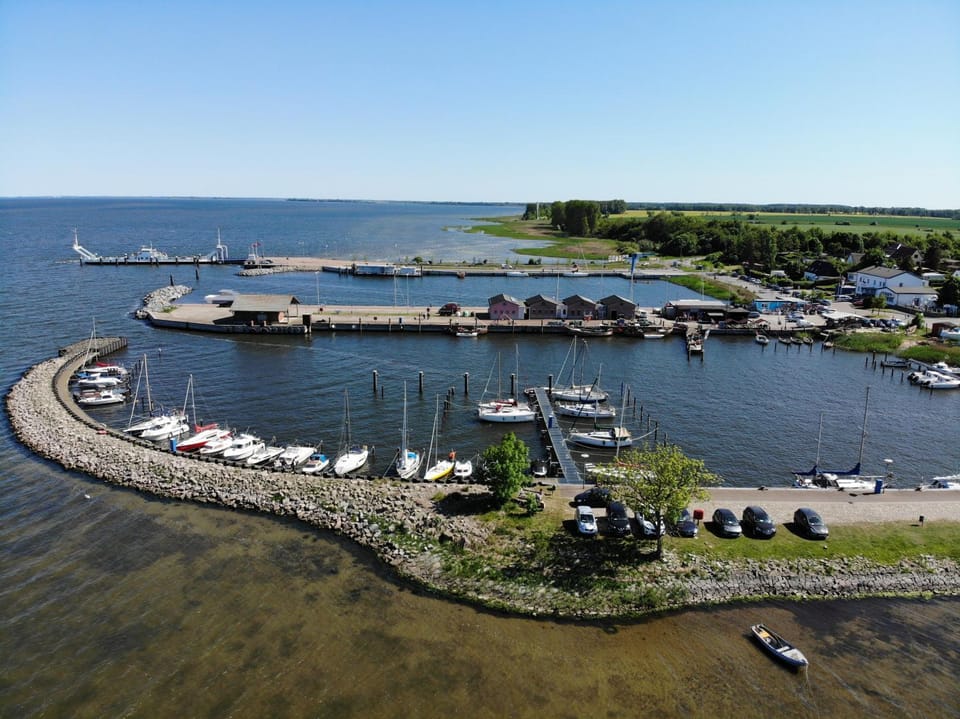 Spring, Off site, Natural landscape, Fishing, Sea view, Area and facilities