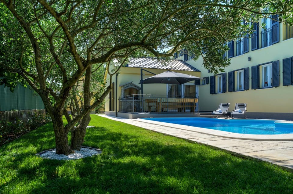 BBQ facilities, Garden, Balcony/Terrace, Swimming pool