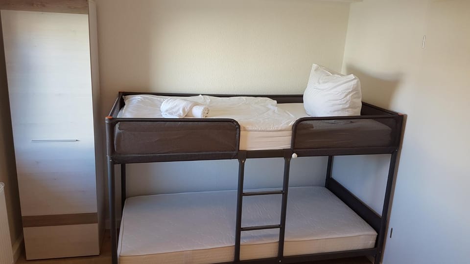Bed, Photo of the whole room, Bedroom, bunk bed