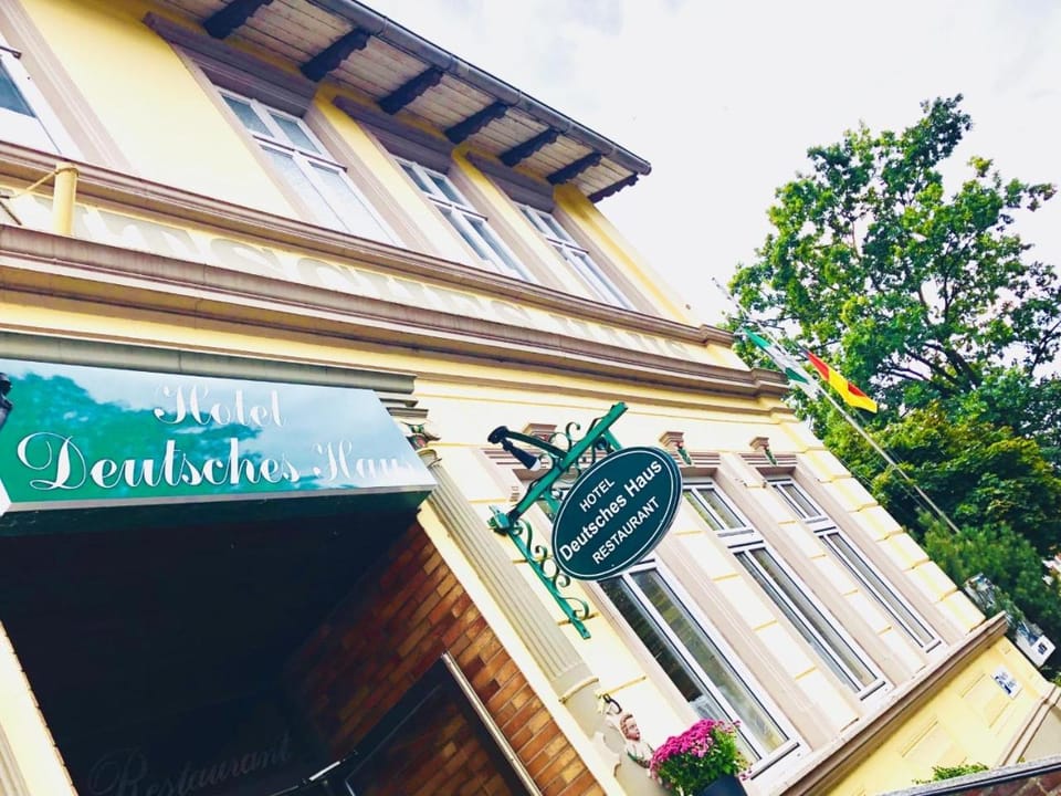 Facade/entrance, Property logo or sign, Logo/Certificate/Sign