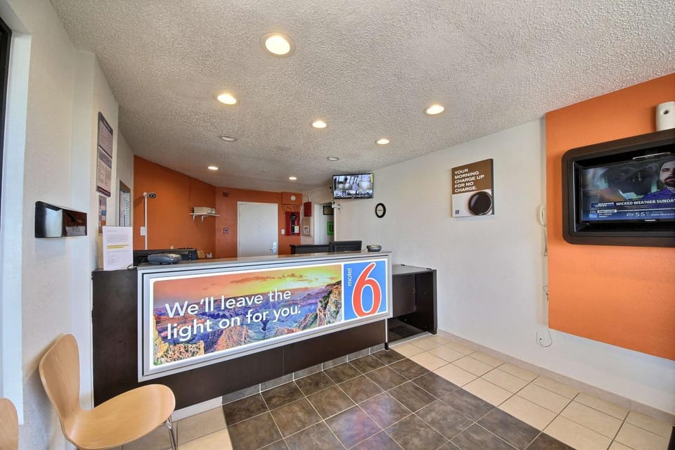 Lobby or reception, On site