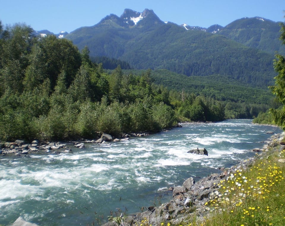 Riverbend Guest House Bed and Breakfast in Chilliwack