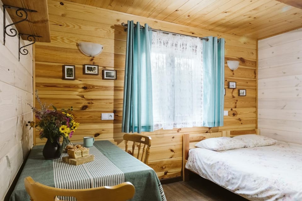 Agroturystyka w zielonym spichlerzu, Puszcza Białowieska Nature lodge in Belarus
