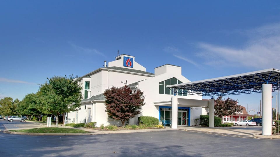 Property building, On site