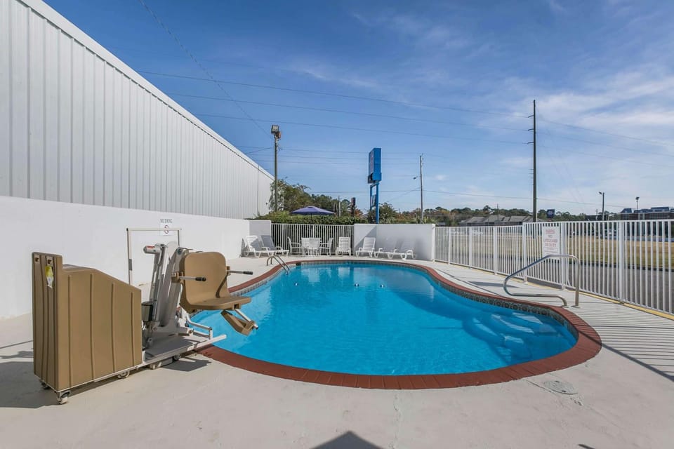 Day, Property logo or sign, On site, Pool view, Swimming pool, Time of day, ADAM