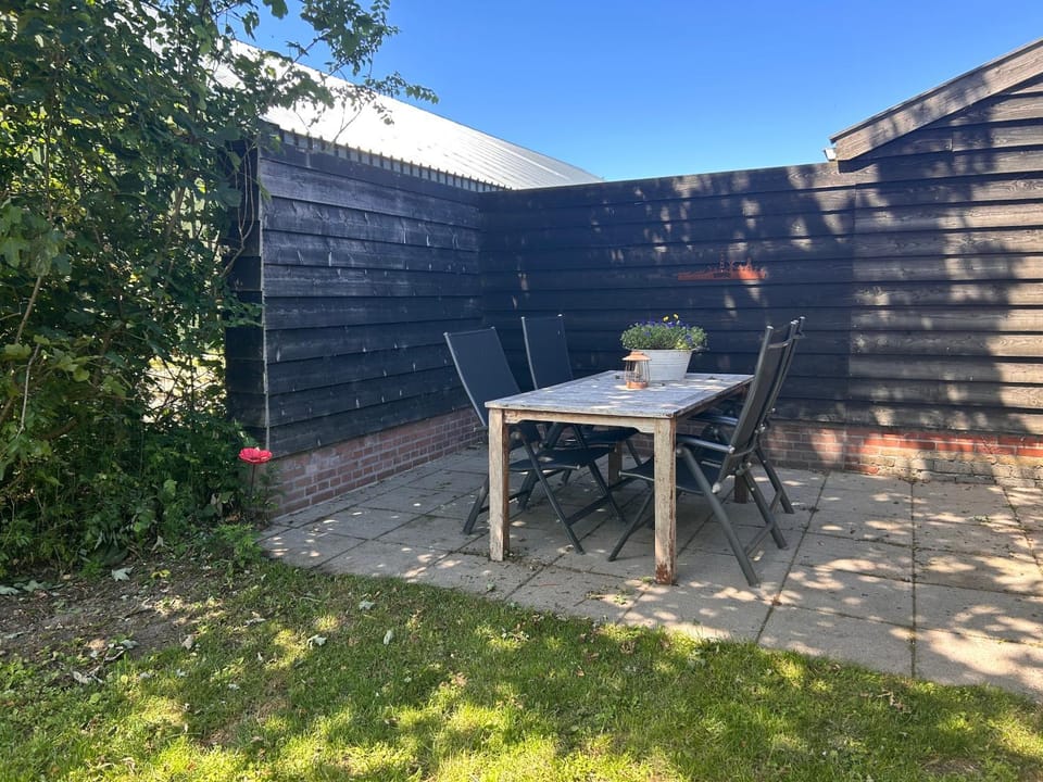 Garden, Balcony/Terrace