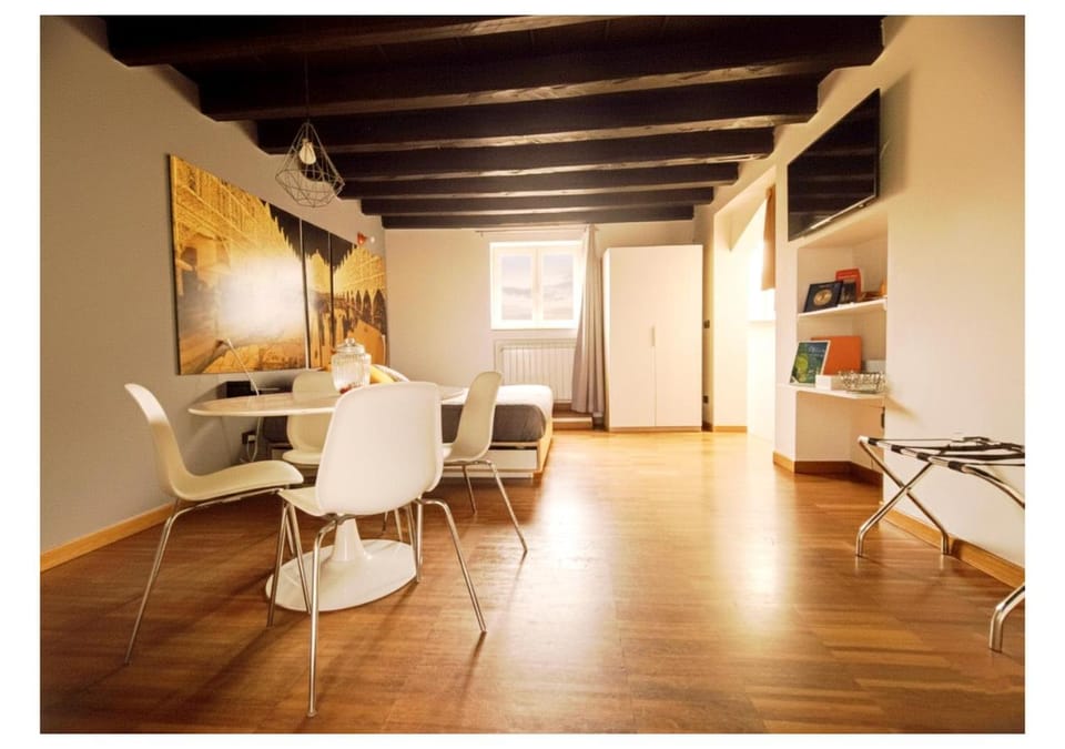 Just Here apartments - La mansarda Apartment in Bari