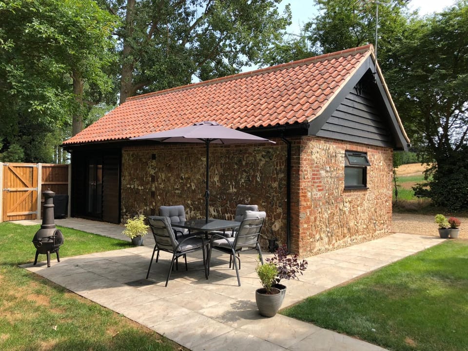 BBQ facilities, Garden