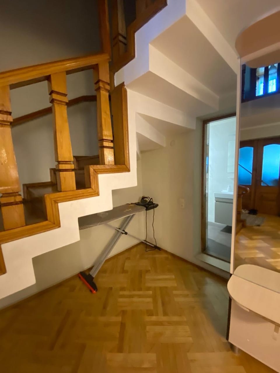 TV and multimedia, Dining area