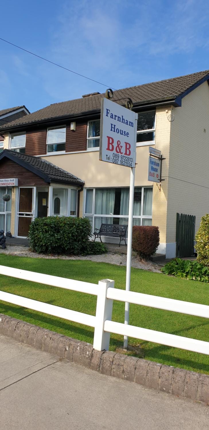 Farnham House Bed and Breakfast in Ireland
